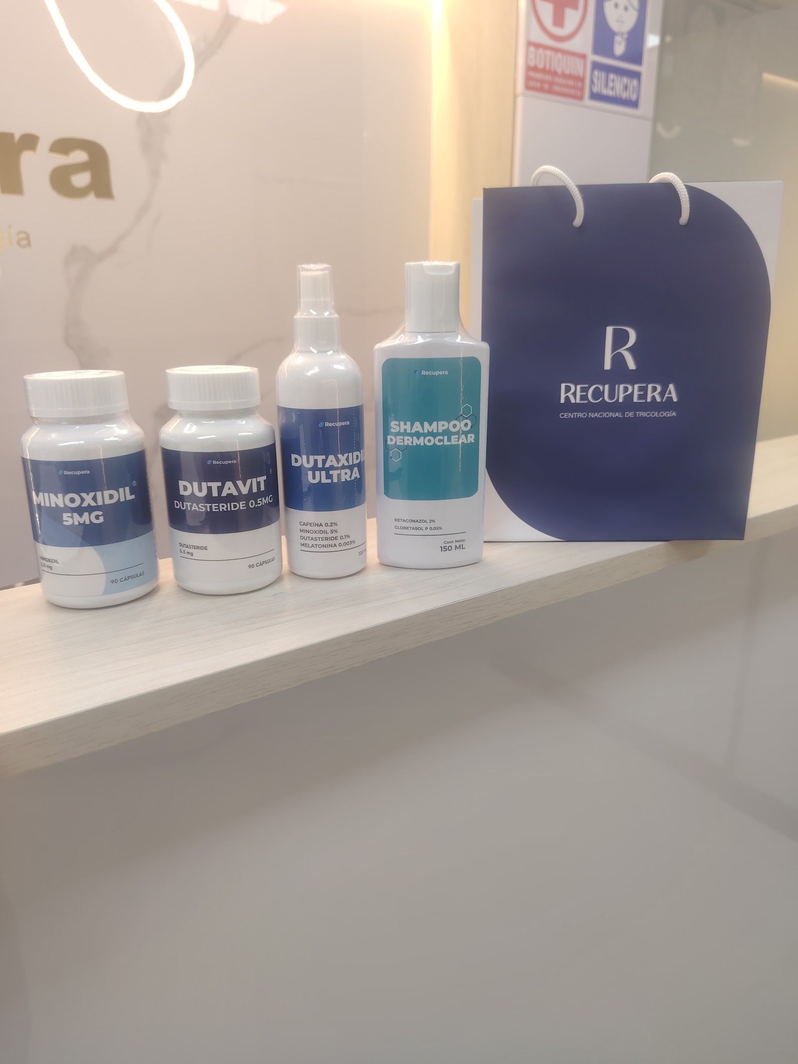 Línea de productos Recupera sobre el mostrador del centro